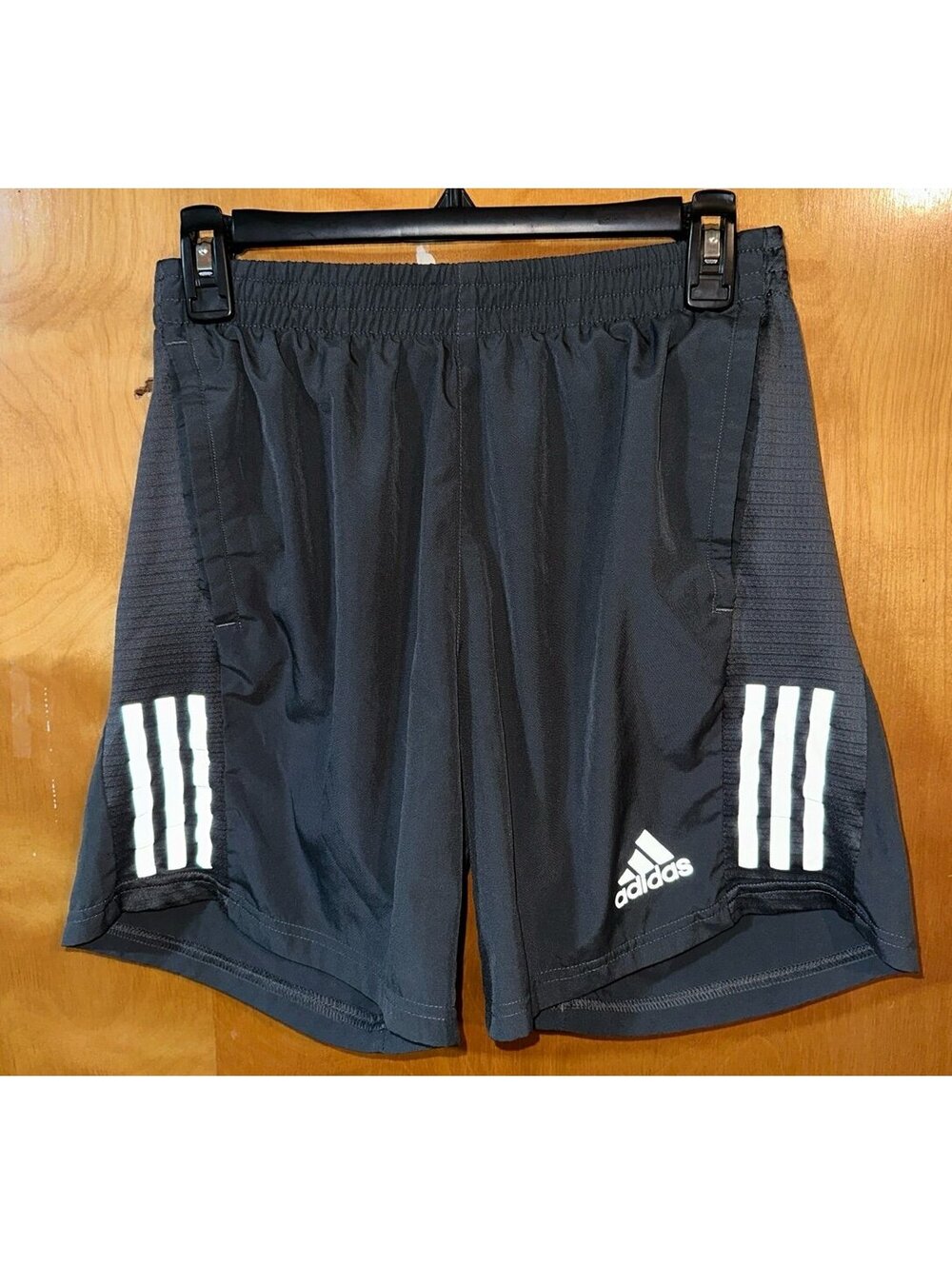 Adidas running Shorts size medium 7”
